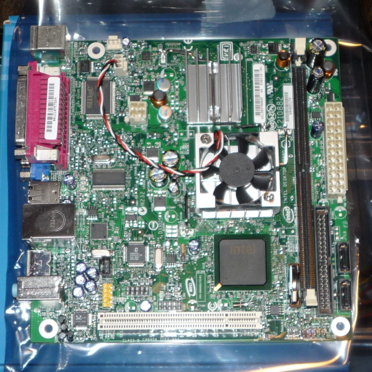 Intel D945GCLF2 motherboard